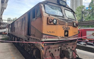 อธิบดีกรมราง ลงพื้นที่ตรวจสอบเหตุขบวนรถสินค้า รฟท. ชนรถประจำทางแยกอโศก-ดินแดง